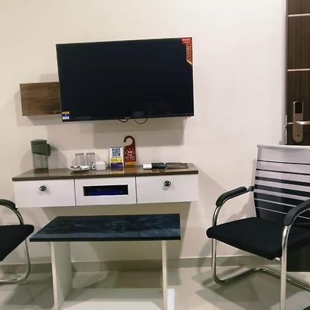 Hotel Vaishnavi Grand Mirialguda Luaran gambar