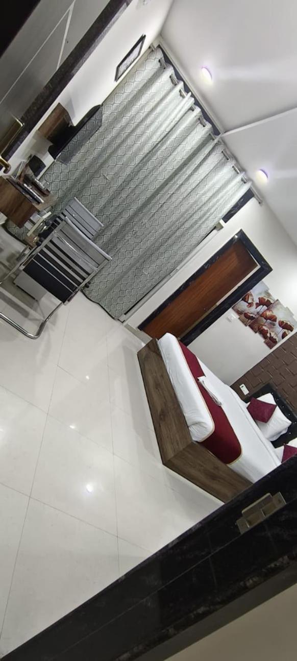 Hotel Vaishnavi Grand Mirialguda Luaran gambar