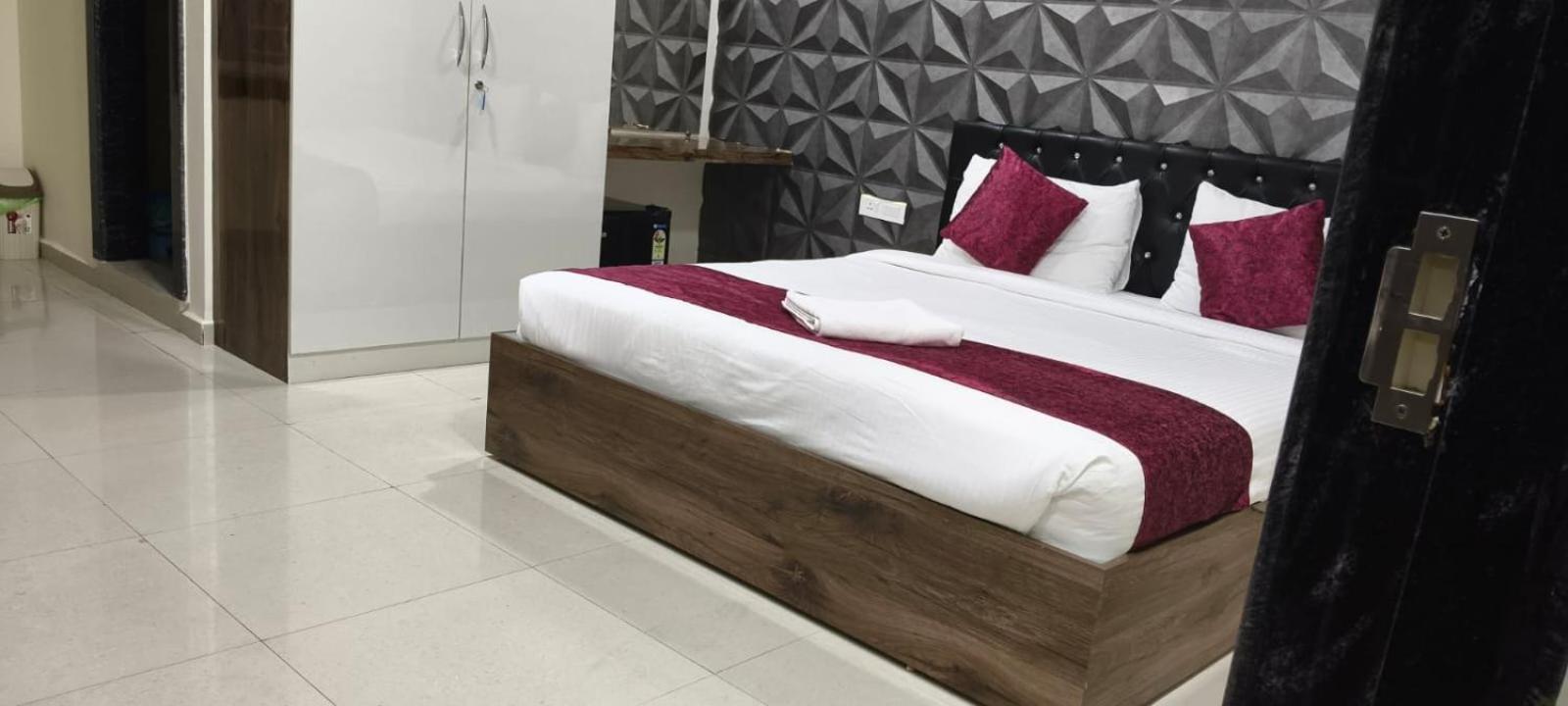 Hotel Vaishnavi Grand Mirialguda Luaran gambar